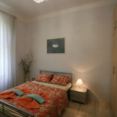 No 21 - I P Pavlova 34 Apartman *